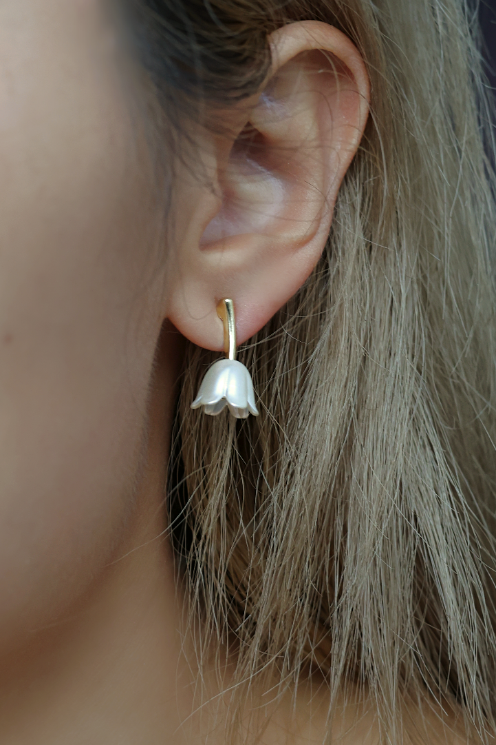 Daisy Floral Earrings | Bone and Grey Bridal Accessories