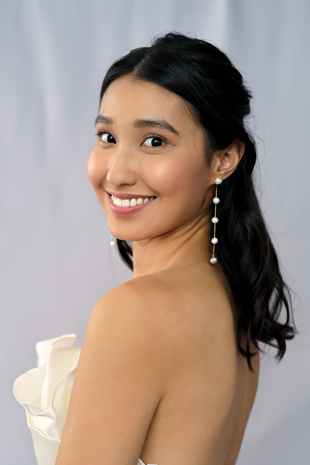 Fione Freshwater Pearl Earrings | Bone and Grey Bridal Accessories