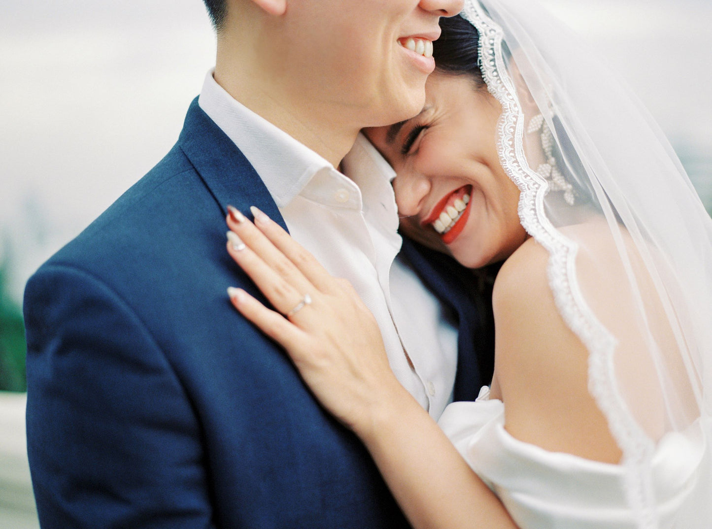 Charlotte Tulle Veil with Lace Trimmings