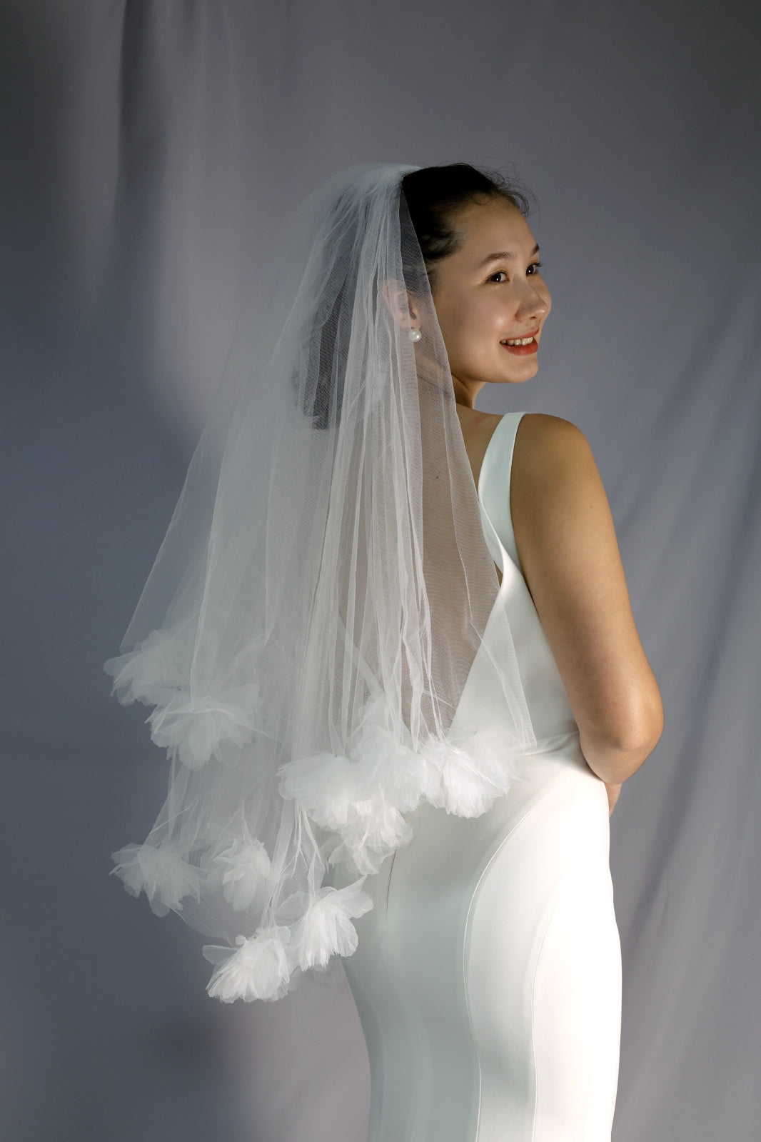 Blossom 3D Floral Applique Elbow Tulle Veil | Bone and Grey Bridal Accessories | Wedding Veils Online Singapore Canada US Fast-Shipping Veils for Brides