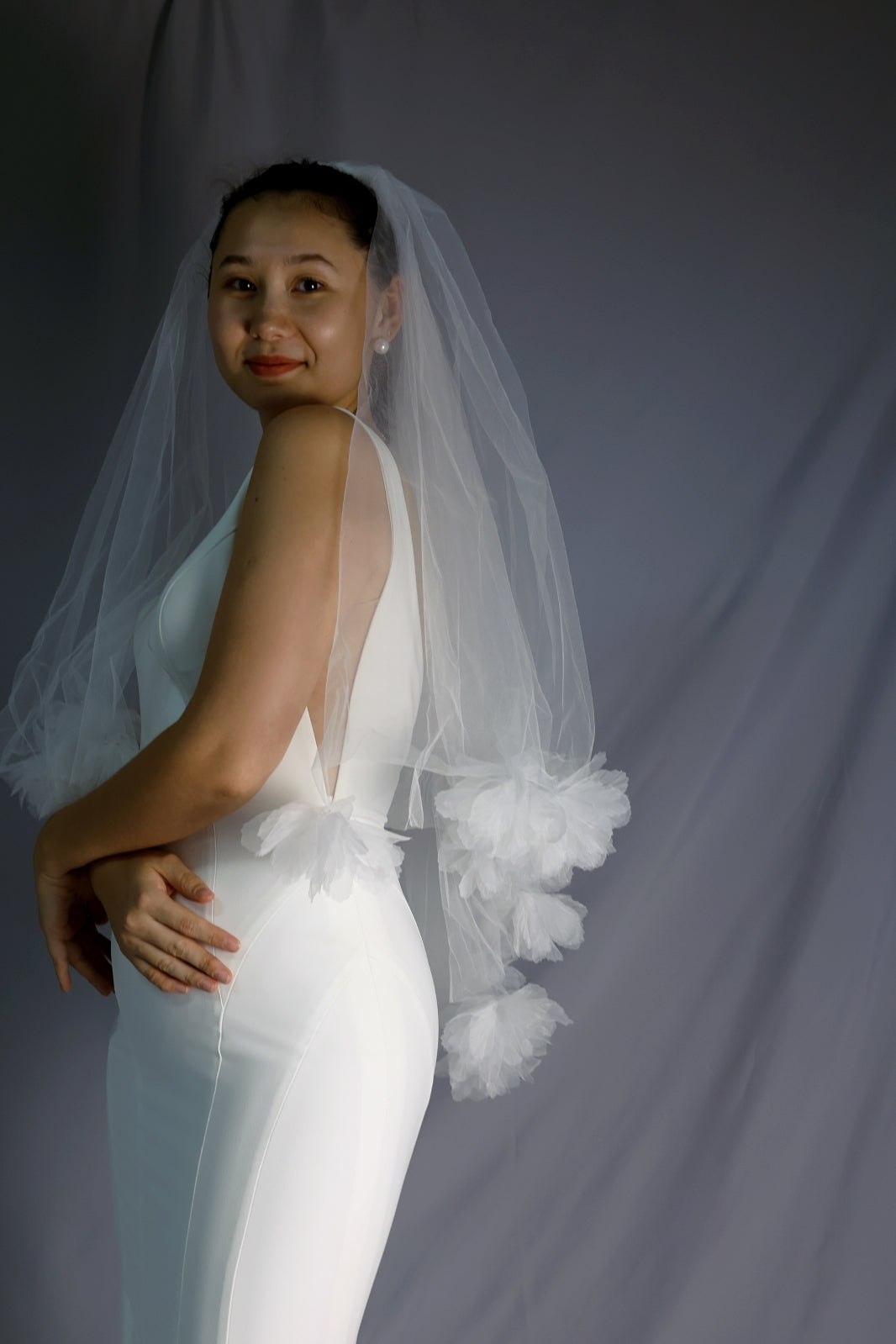 Blossom 3D Floral Applique Elbow Tulle Veil | Bone and Grey Bridal Accessories | Wedding Veils Online Singapore Canada US Fast-Shipping Veils for Brides