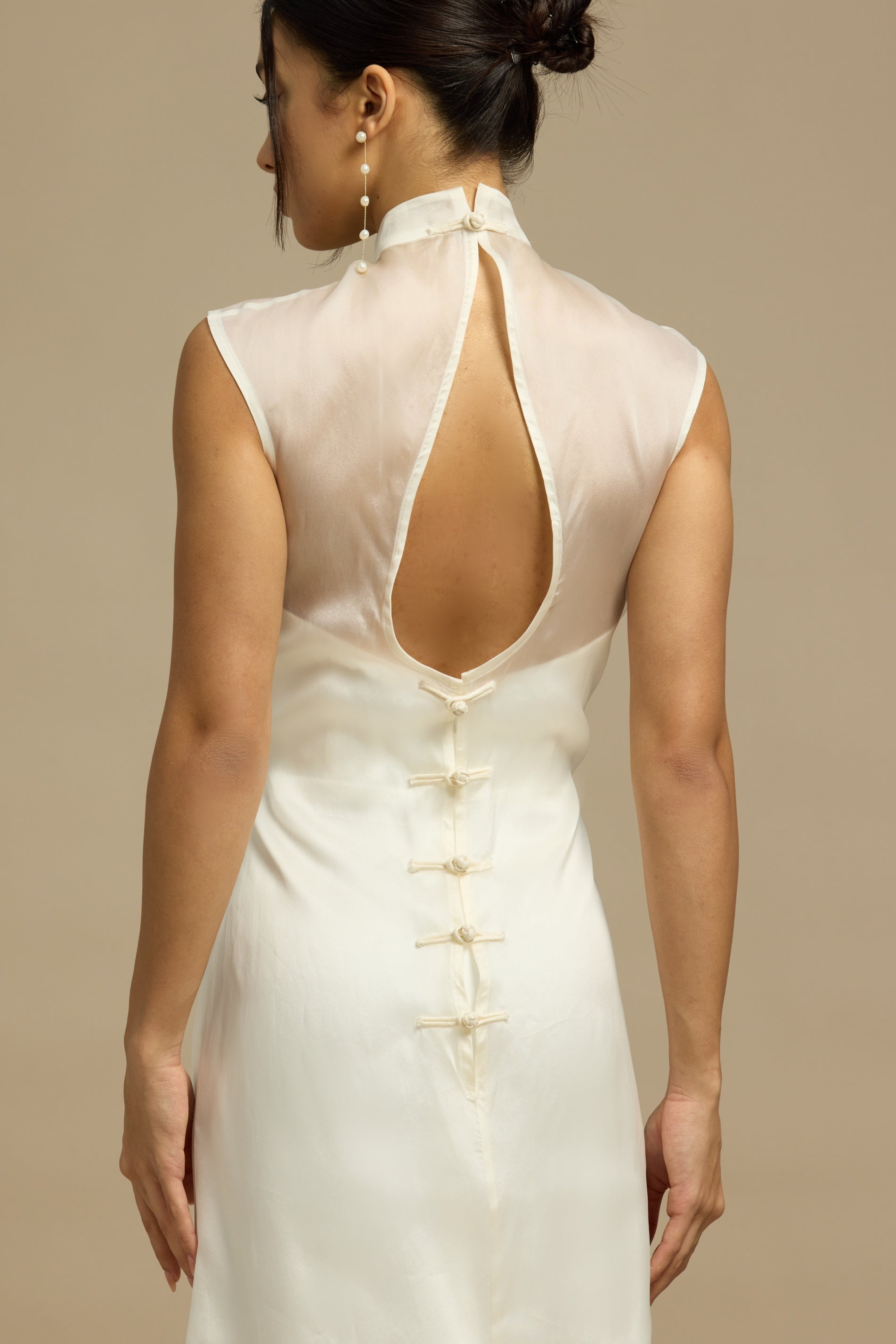 Lily 2-Piece Minimalist Sweetheart Column Wedding Dress with Qipao Cheongsam Mandarin Collar Mulberry Silk Overlay | Bone and Grey Bridal | Affordable Minimal Simple Bridal Gowns Online Canada USA Singapore